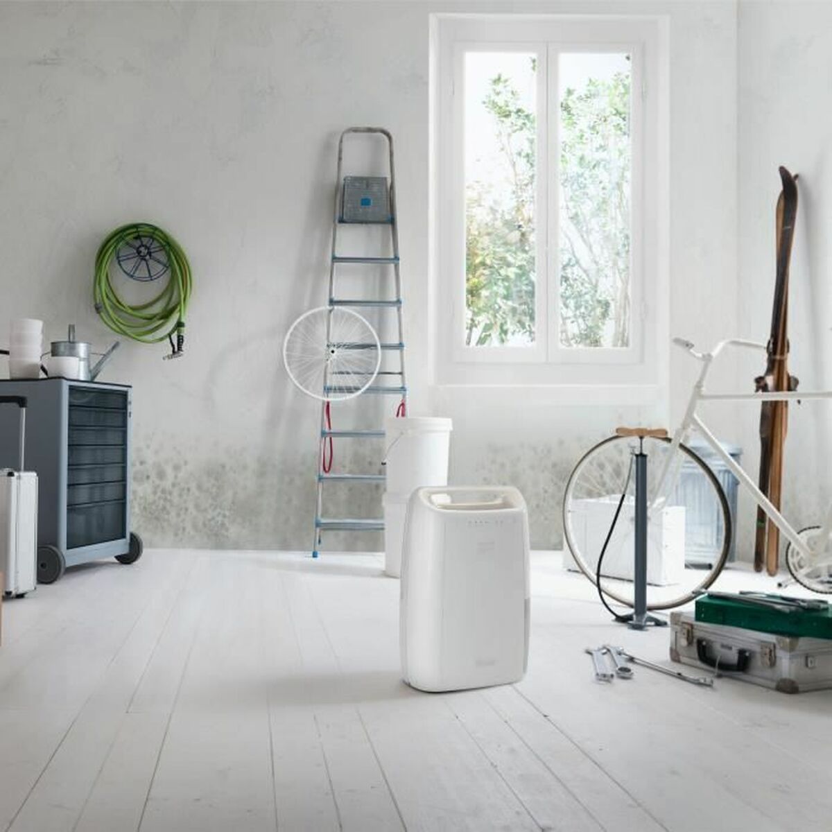 Осушитель воздуха DeLonghi